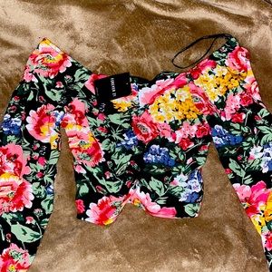 Forever 21 Floral Longsleeve Crop Top Brand New